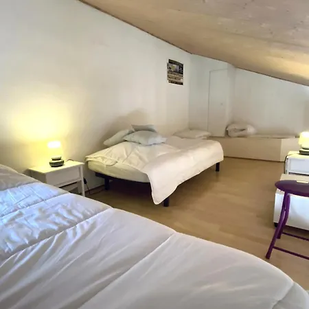 T2 Mezzanine Aux Sables D'olonne - Balcon, Proche Et Commerces - Fr-1-92-745 Appartement *